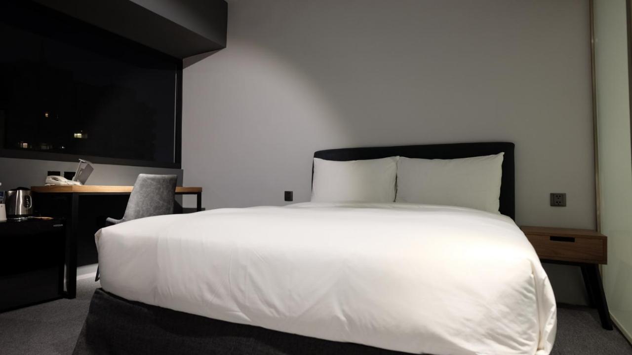 Doudian Ddinn Hotel 台中市 エクステリア 写真