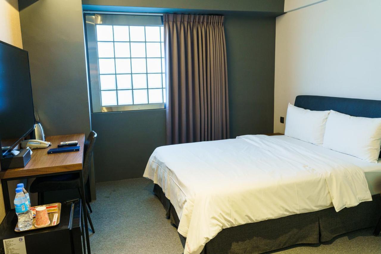 Doudian Ddinn Hotel 台中市 エクステリア 写真