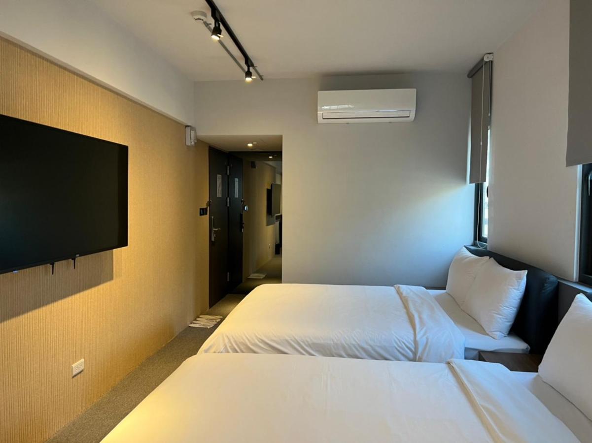 Doudian Ddinn Hotel 台中市 エクステリア 写真