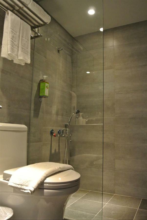 Doudian Ddinn Hotel 台中市 エクステリア 写真