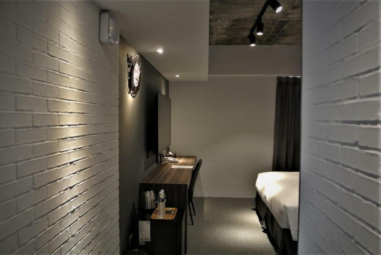 Doudian Ddinn Hotel 台中市 エクステリア 写真