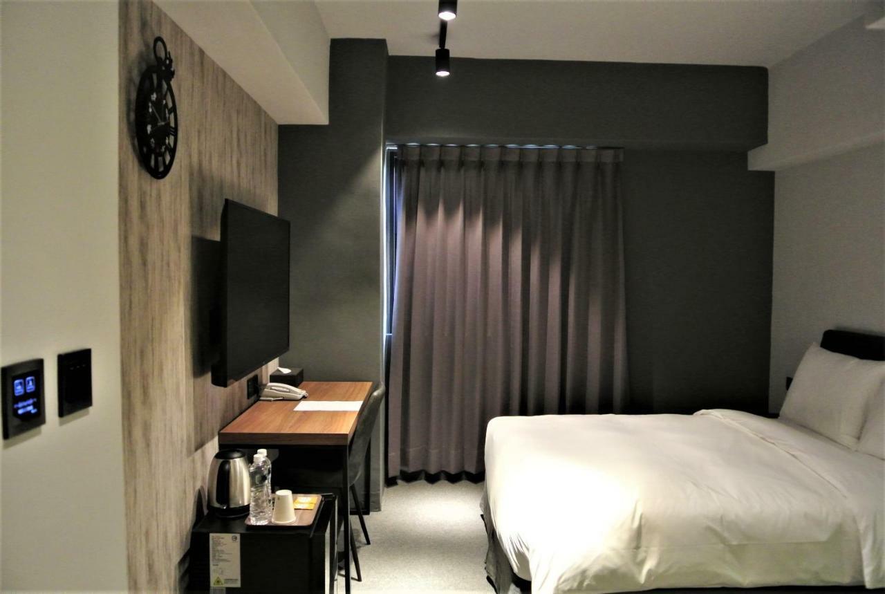 Doudian Ddinn Hotel 台中市 エクステリア 写真