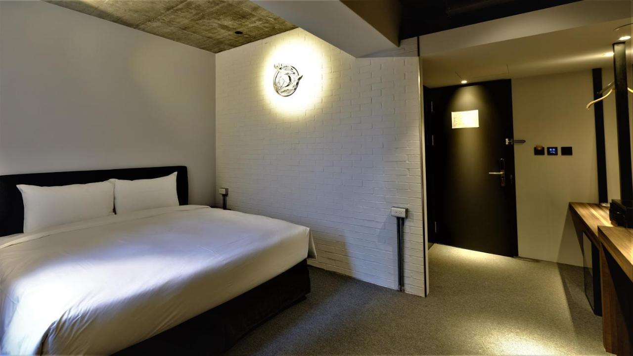 Doudian Ddinn Hotel 台中市 エクステリア 写真